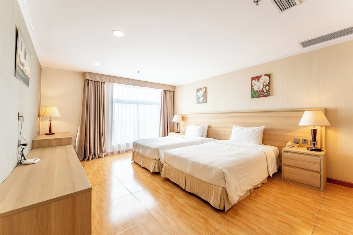Family Apartment | 2 bedrooms, premium bedding, memory foam beds, minibar