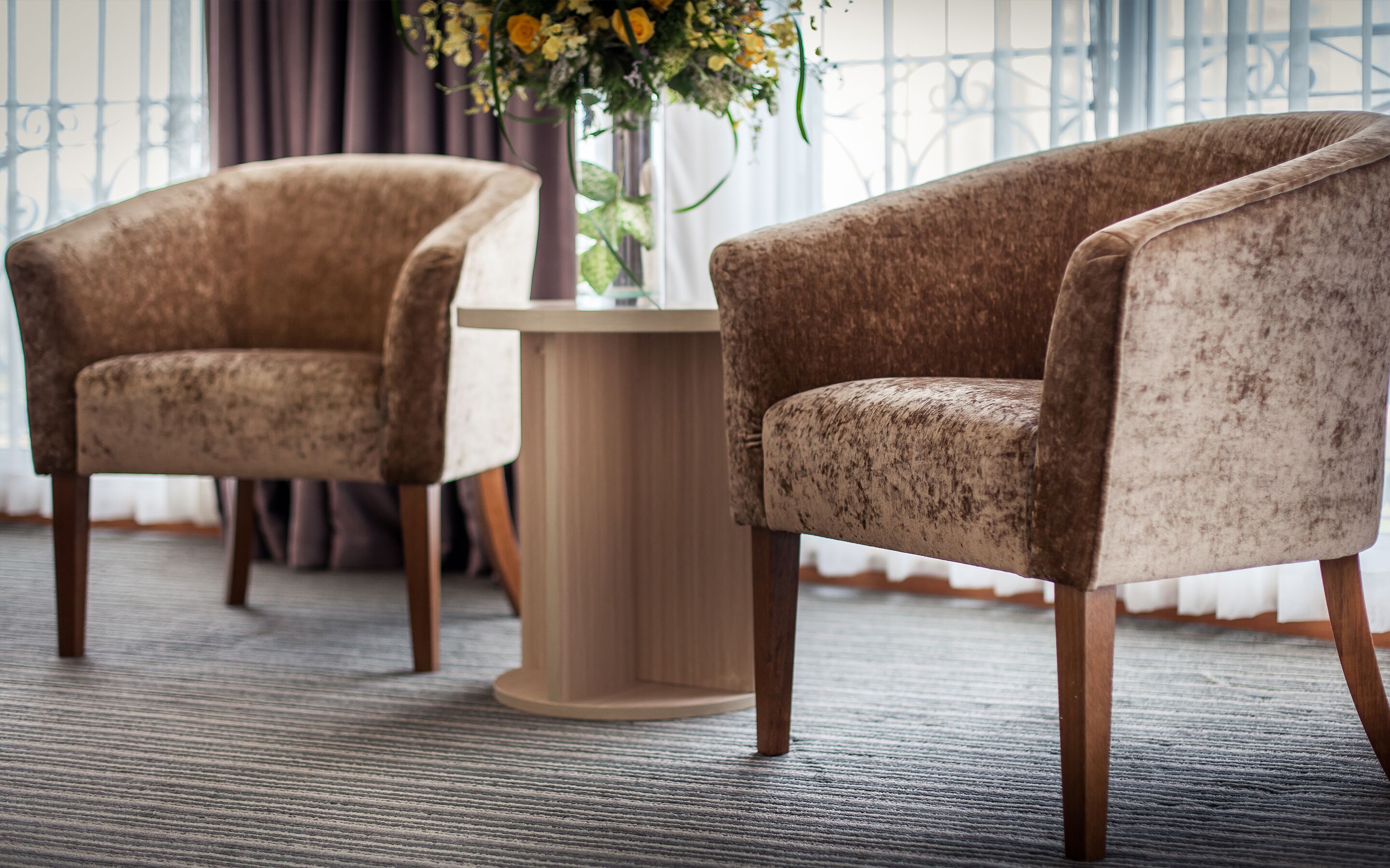 37-inch lcd tv with cable channels, tv, computer monitors