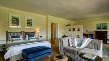 Quarto casal lua de mel (Manor House) | Área de estar | TV de tela plana, DVD player