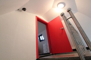 Family Room (4-8 Futons) | In-room safe, individually furnished, iron/ironing board, free WiFi - B my guesthouse - Hostel (Seoul)