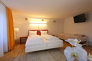Junior Suite | Premium bedding, desk, laptop workspace, soundproofing - Hotel Roter Ochsen (Solothurn)