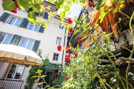 Facciata della struttura. Hotel Roter Ochsen
