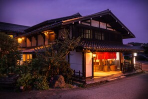 Front of property - evening/night - Ryokan Asunaro (Takayama)