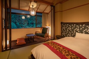 ベーシック ツインルーム | 羽毛の掛け布団、セーフティボックス (室内)、デスク、遮光カーテン