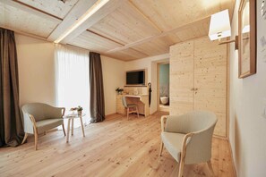 Hypo-allergenic bedding, minibar, in-room safe, desk - Goldene Rose Karthaus (Senales)