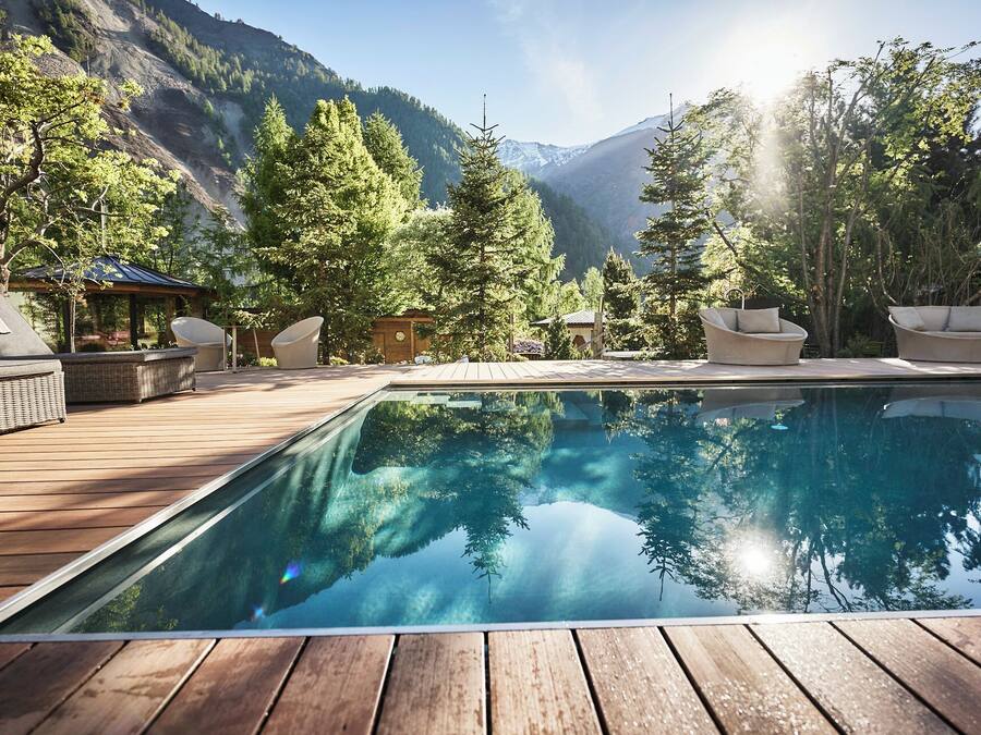 Außenpool, geöffnet von 08:00 Uhr bis 20:00 Uhr, Liegestühle