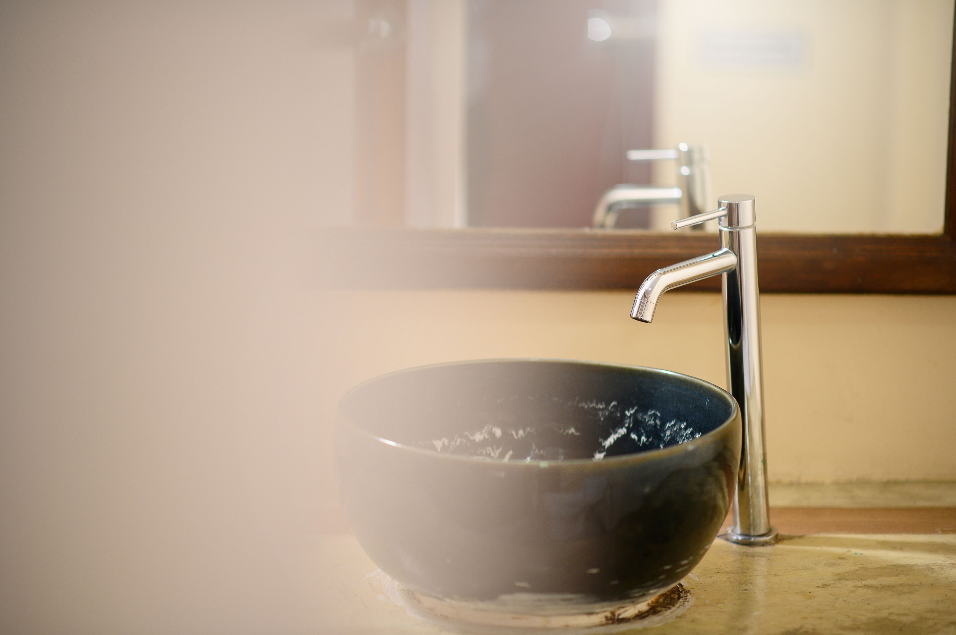 shower, rainfall showerhead, free toiletries, hair dryer