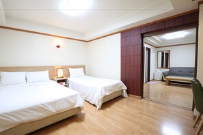 Suite Prestige | Coffre-fort, accès au Wi-Fi (inclus)