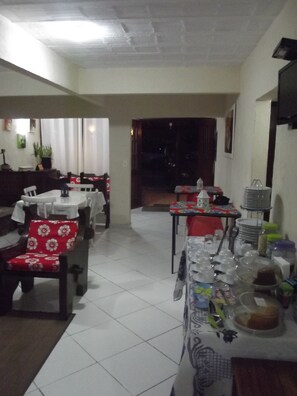 Lobby sitting area - Pousada Casa Nova Buzios (Buzios)