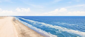 Coliseum Ocean Resort