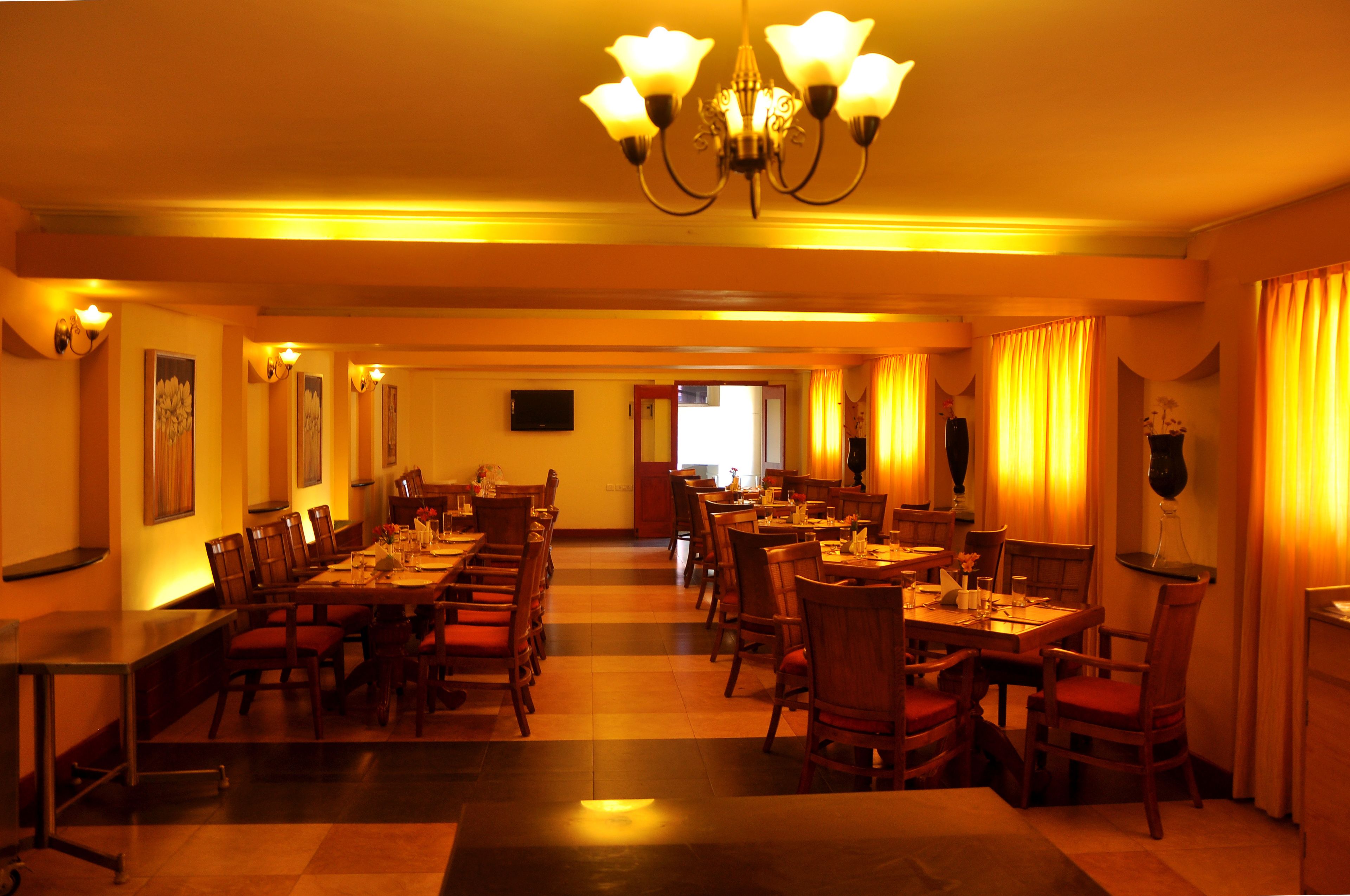 Daily buffet breakfast for a fee