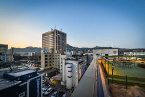 Rooftop terrace - Bound Hostel (Seoul)
