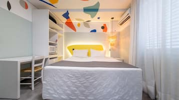 Suíte básica | Frigobar, cofres nos quartos, cortinas blackout, Wi-Fi de cortesia