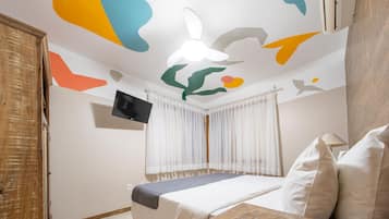 1 bedroom, minibar, in-room safe, blackout curtains