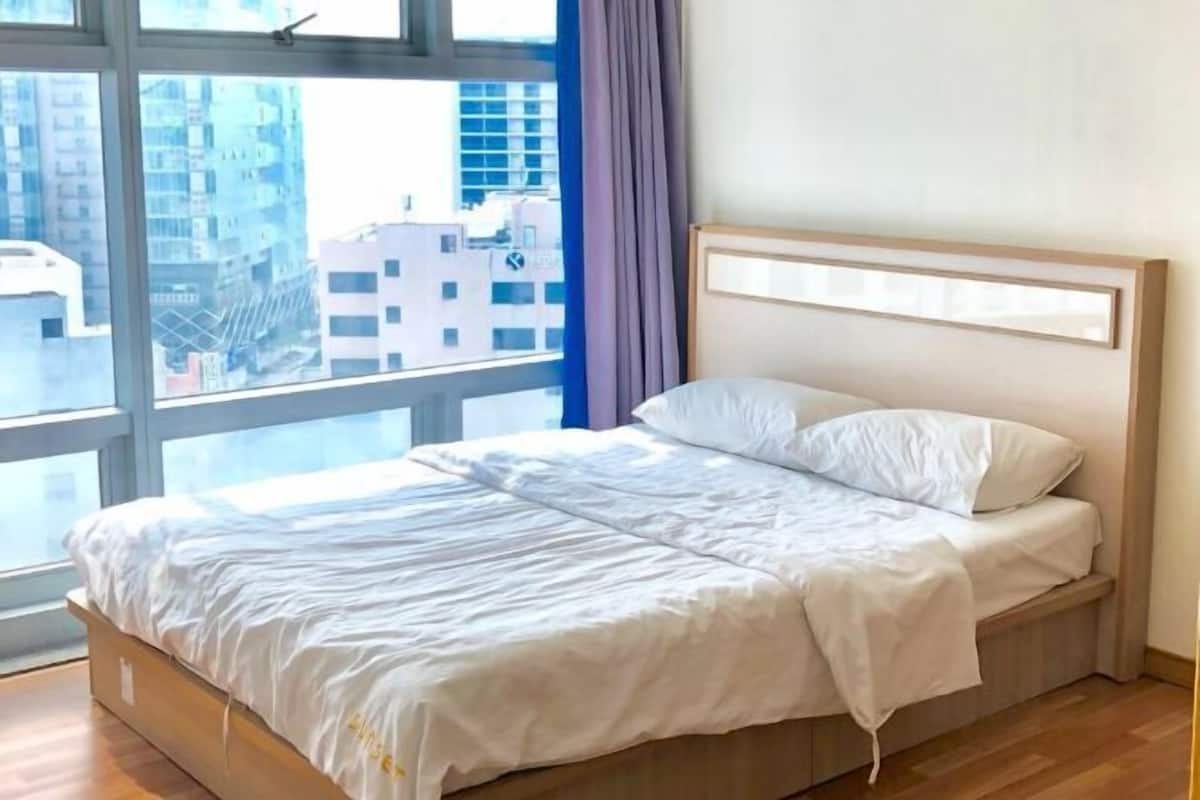 Blackout drapes, iron/ironing board, free WiFi, bed sheets