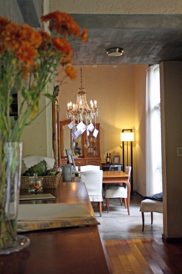 Reception - Casa Lila Bed & Breakfast (Mendoza)