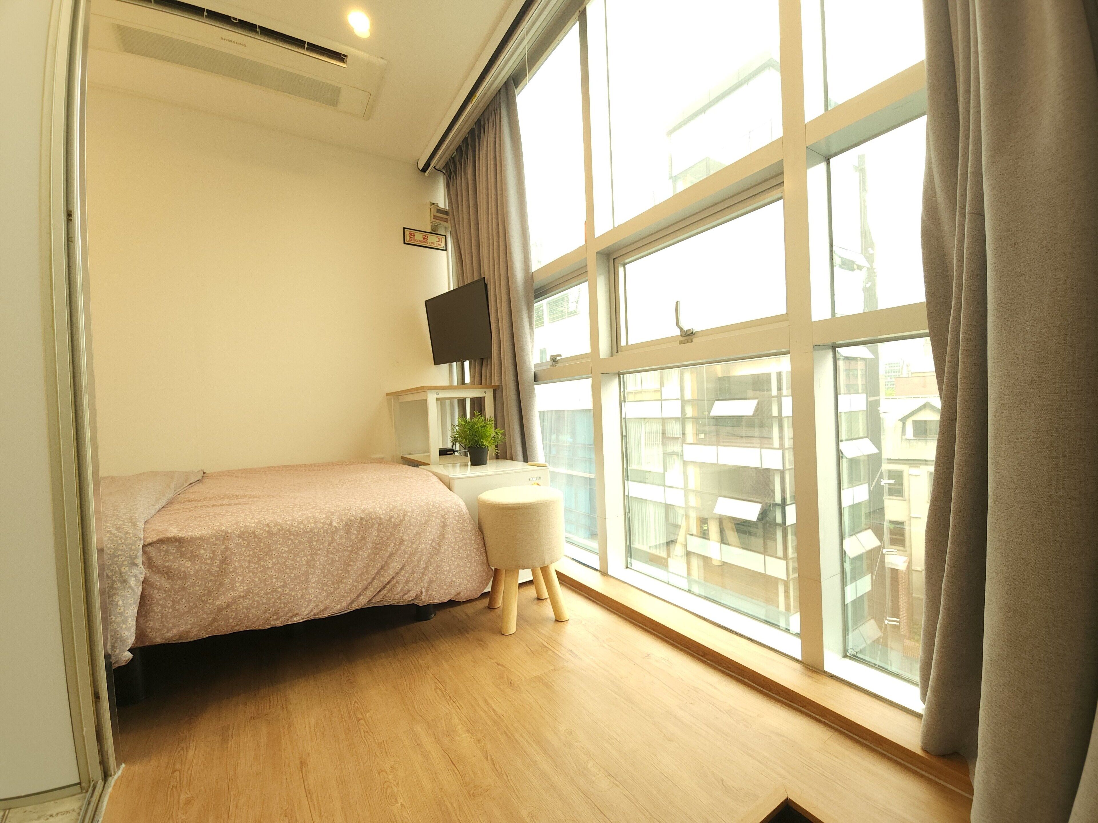 Photo - OYO Hostel Myeongdong 2