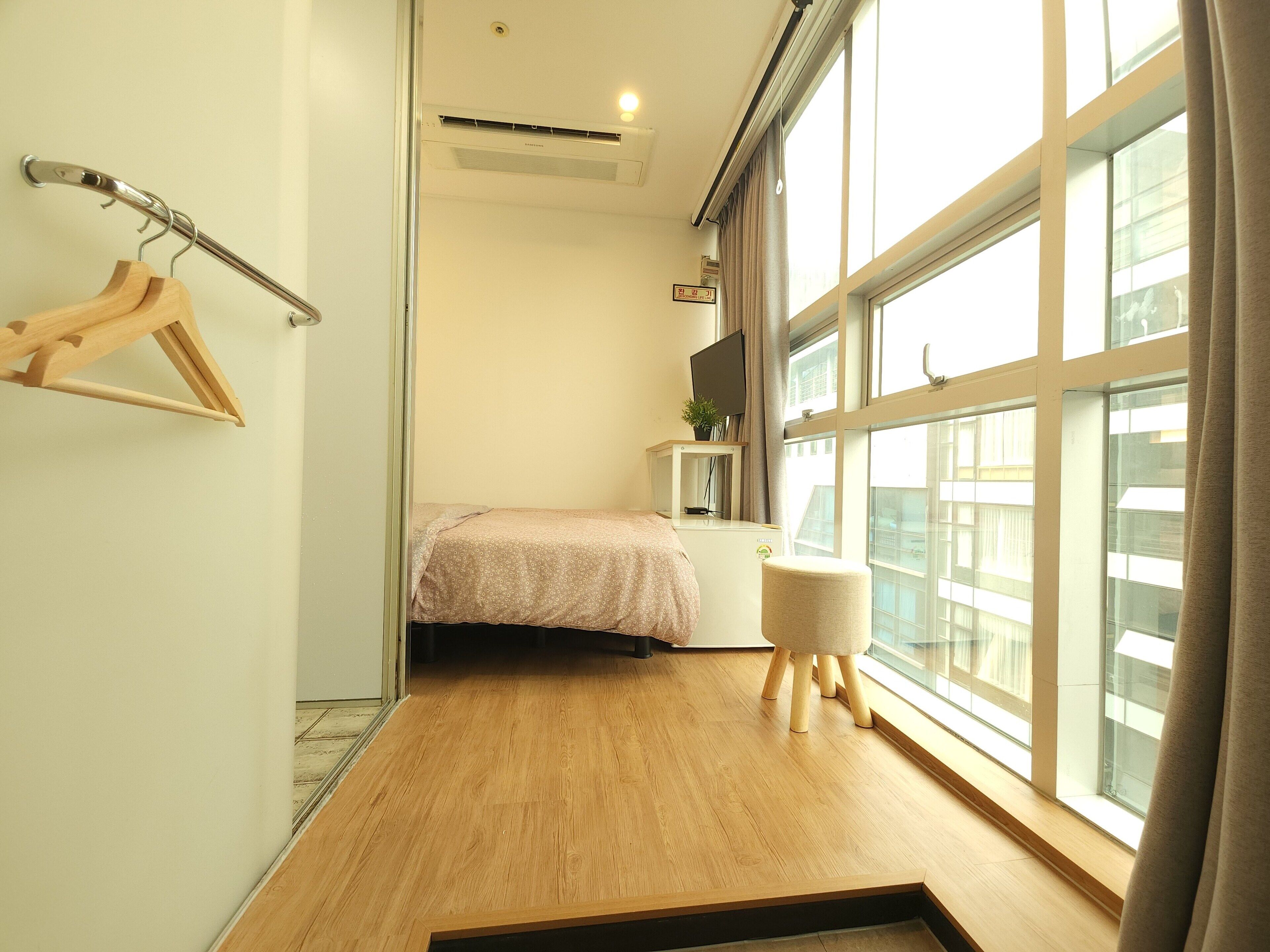Photo - OYO Hostel Myeongdong 2
