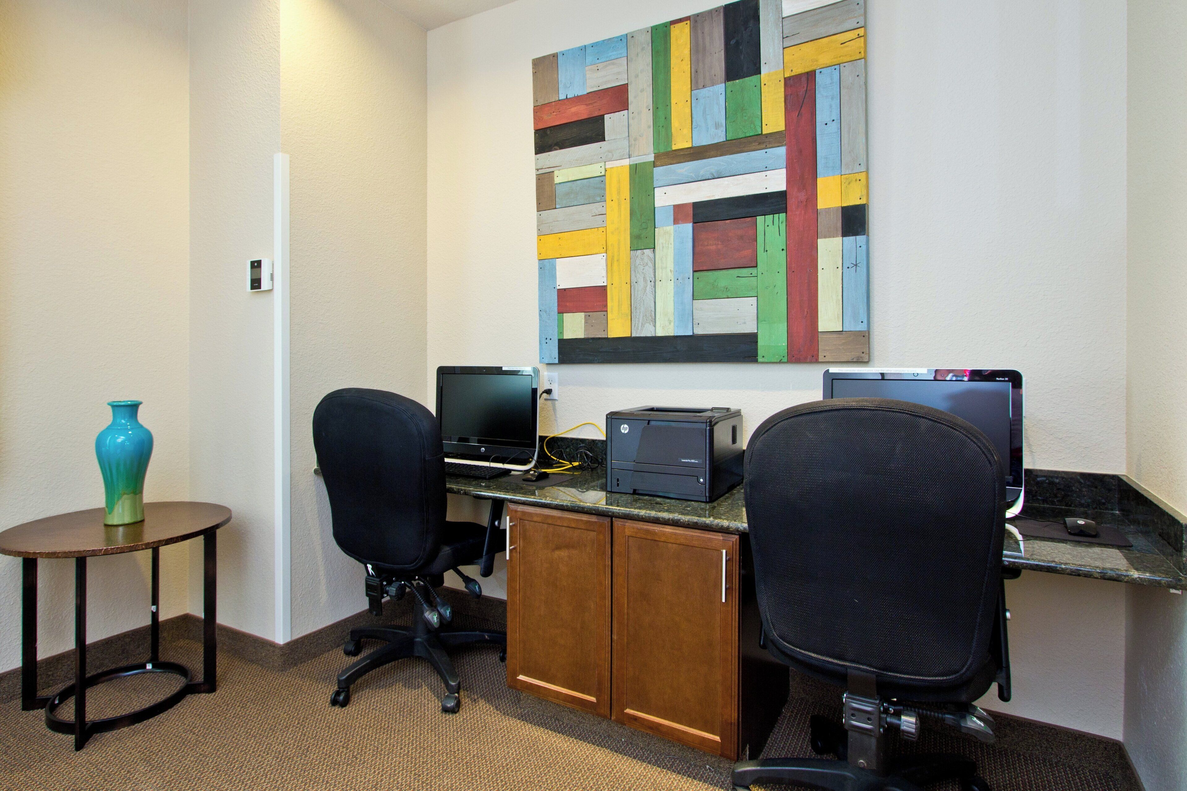 Photo - Holiday Inn Express and Suites Denver East Peoria Street by IHG