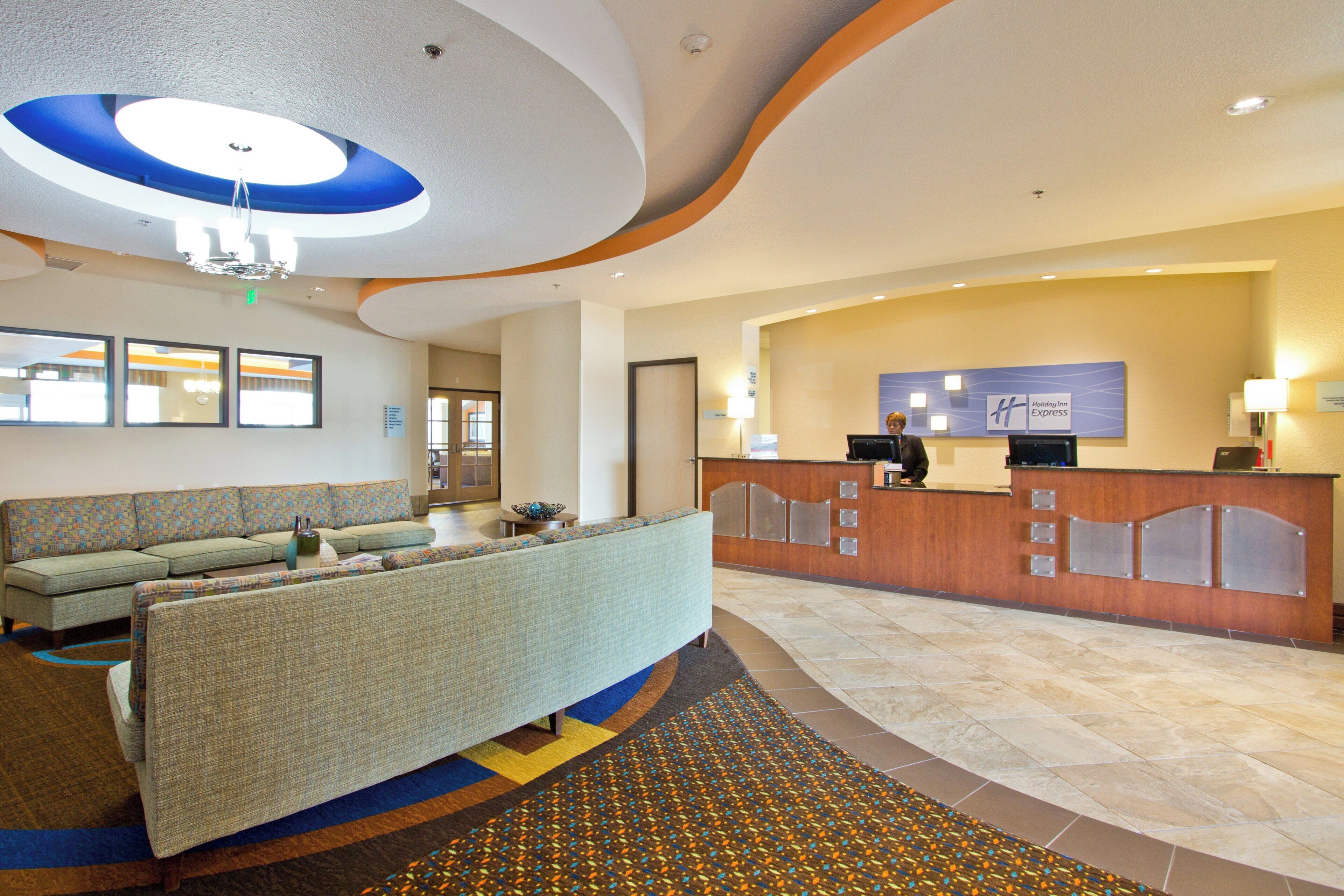 Photo - Holiday Inn Express and Suites Denver East Peoria Street by IHG