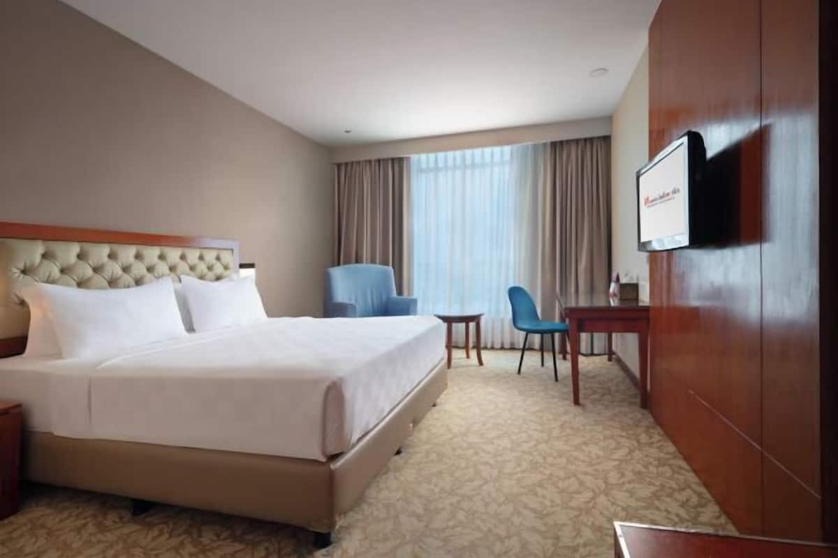 1 phòng ngủ, bộ đồ giường cao cấp, minibar, két bảo mật tại phòng