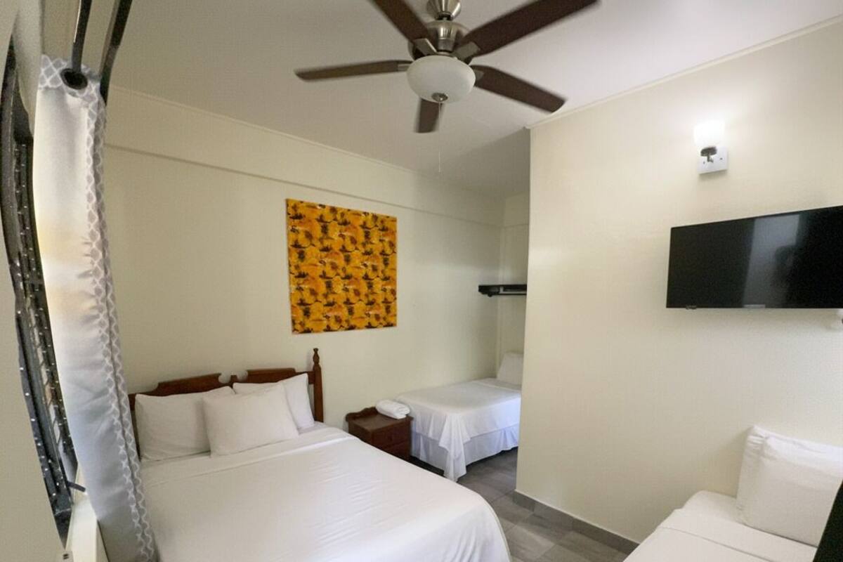 Wifi gratis, decoración personalizada y muebles diferentes 