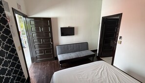 特色装修、特色家居、免费 WiFi、床单
