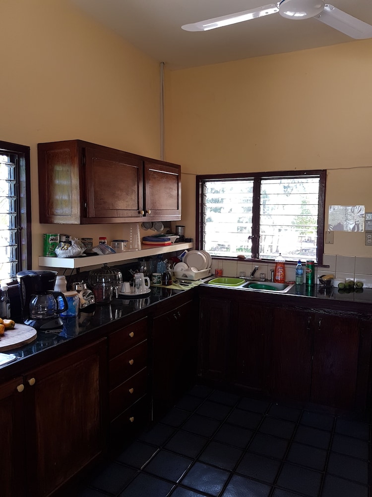 Serenade Hotel by null