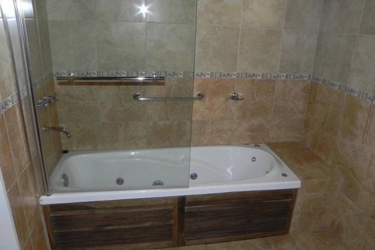 jetted bathtub