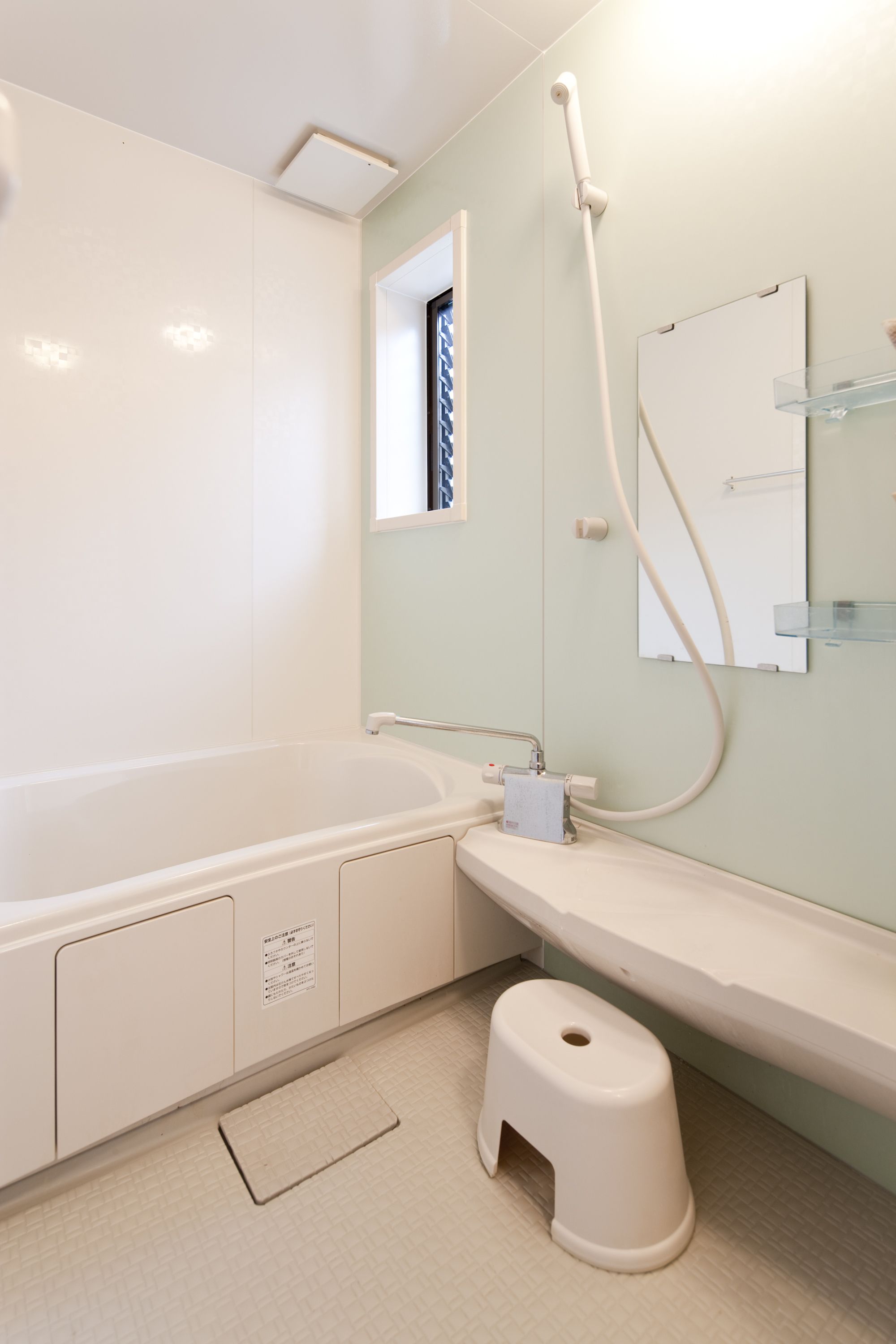 Shower, free toiletries, hair dryer, electronic bidet