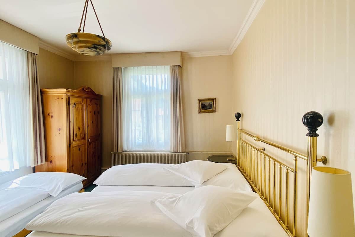 standard triple room | in-room safe, free wifi, bed sheets