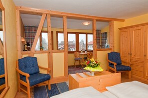 Superior-Doppelzimmer | Zimmersafe, Babybetten, kostenloses WLAN