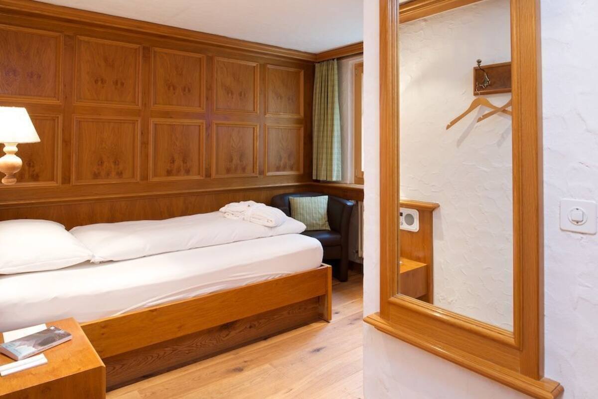 Economy Single Room, Refrigerator | Hypo-allergenic bedding available, in-room safe, soundproofing