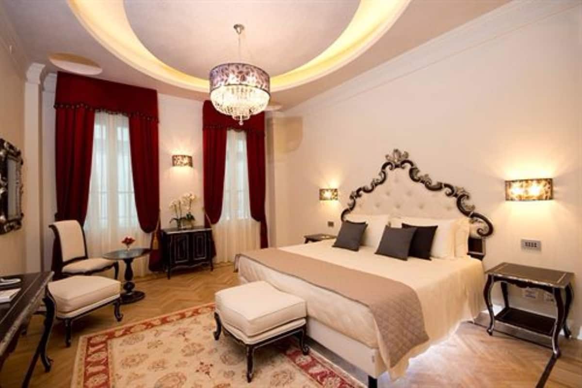 1 chambre, coffres-forts dans les chambres, bureau