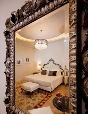 Minibar, in-room safe, desk, soundproofing - Grand Hotel da Vinci (Cesenatico)