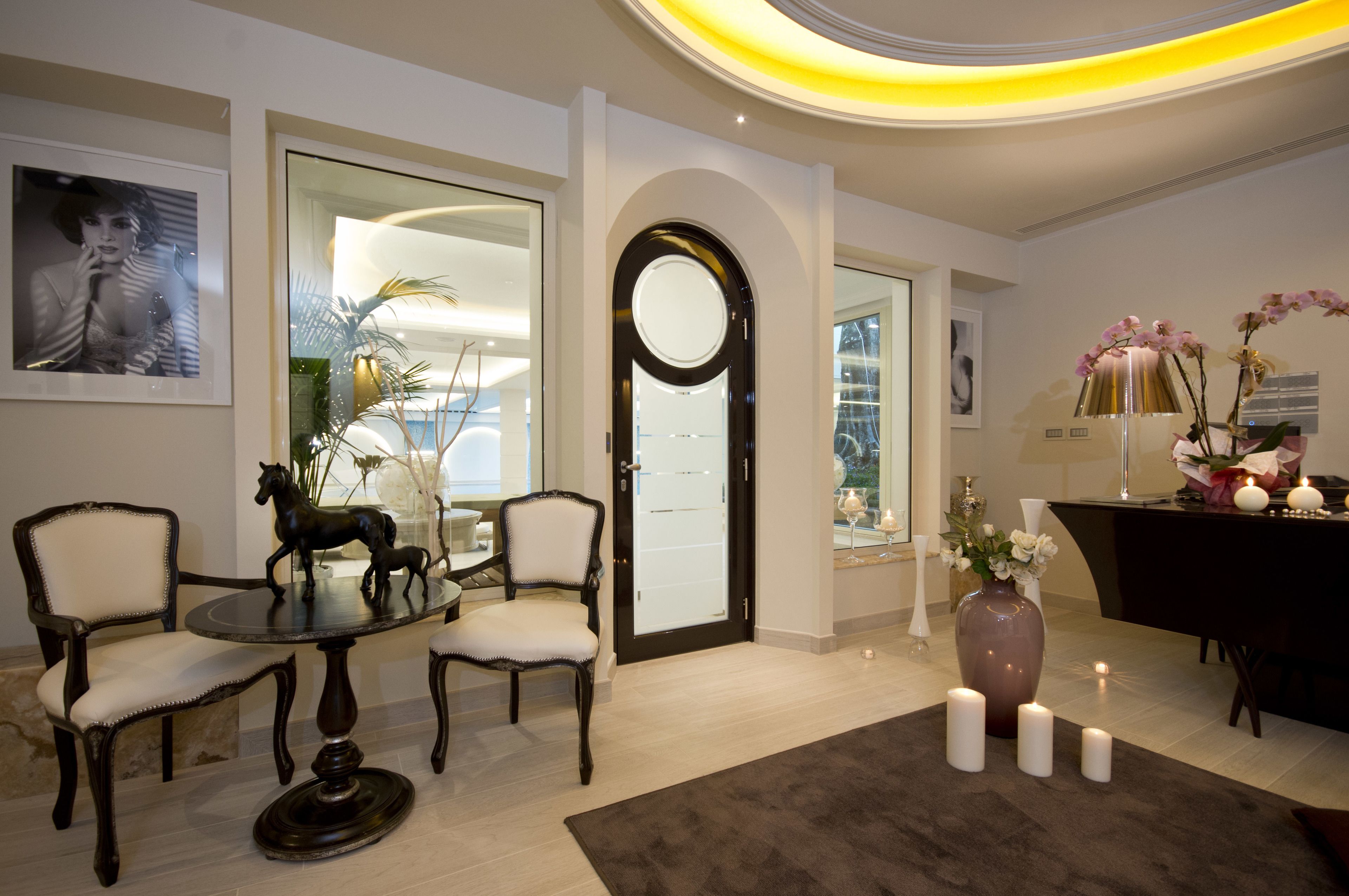 couples treatment room(s), sauna, hot tub, body treatments, hydrotherapy