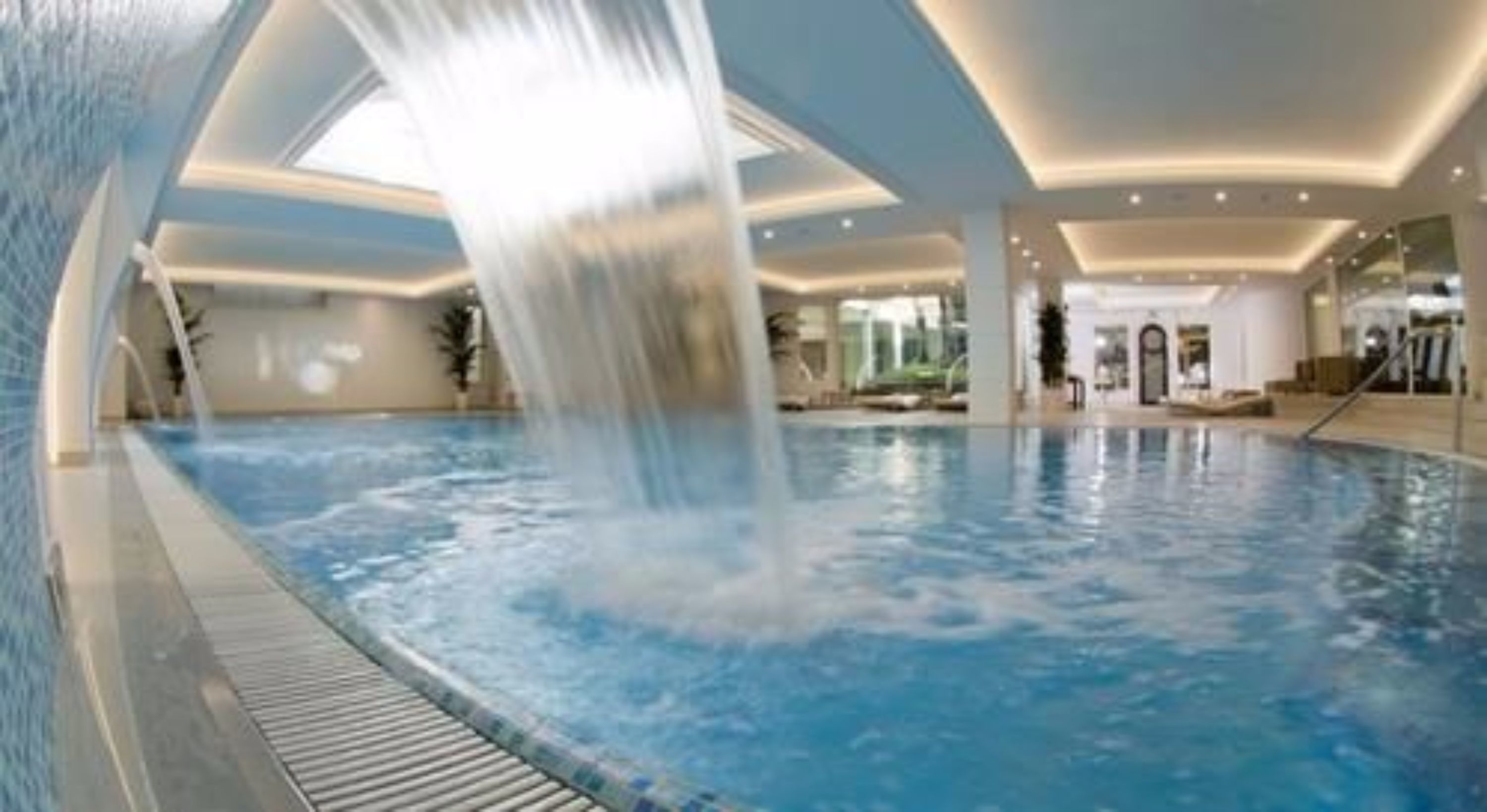 室内 SPA 浴缸