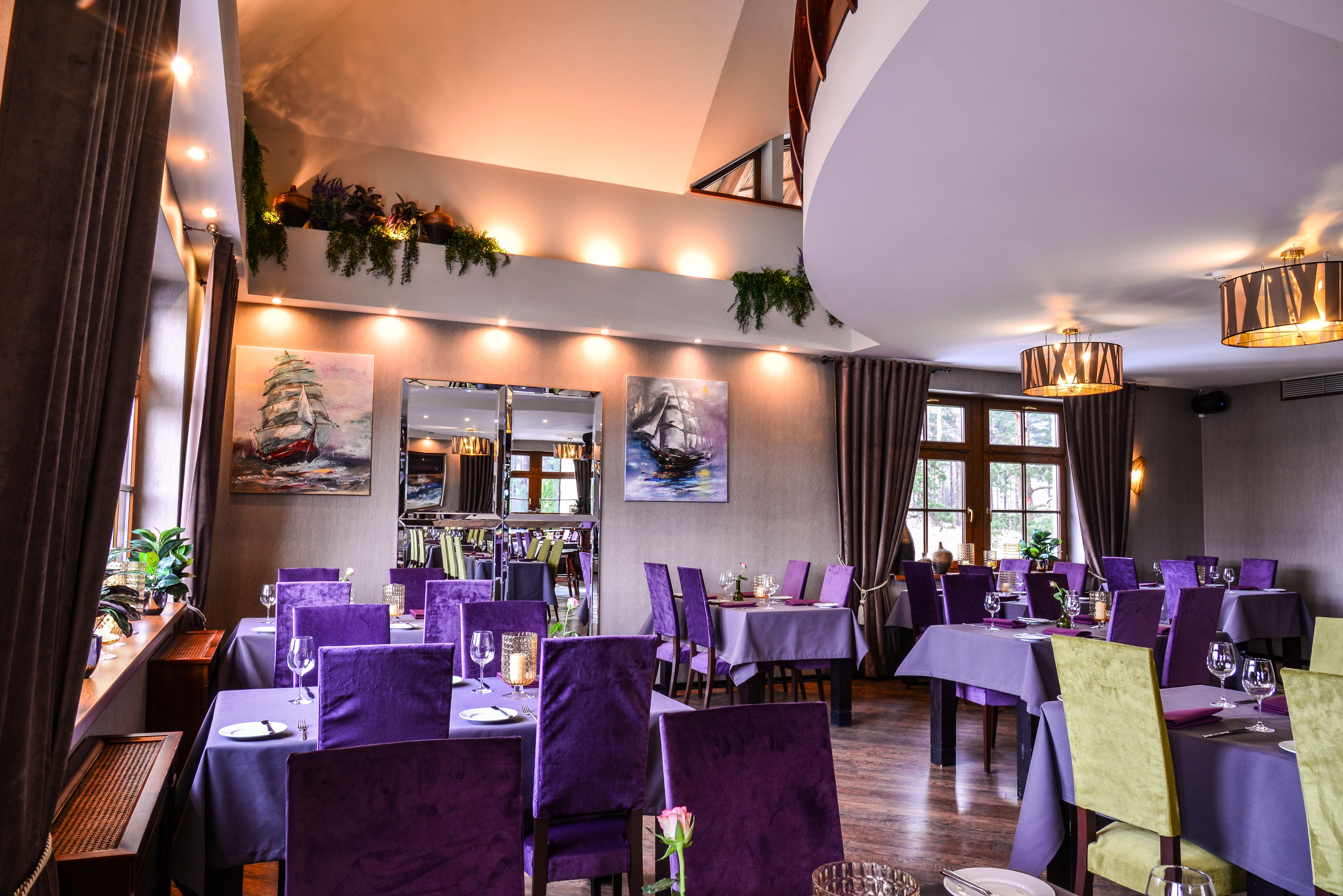 Frokost, lunsj og middag serveres, internasjonale retter 