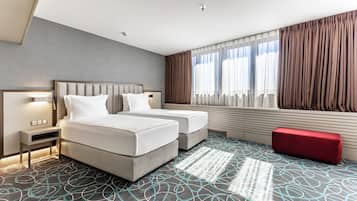 Deluxe-Zweibettzimmer | 1 Schlafzimmer, Minibar, Zimmersafe, Schreibtisch