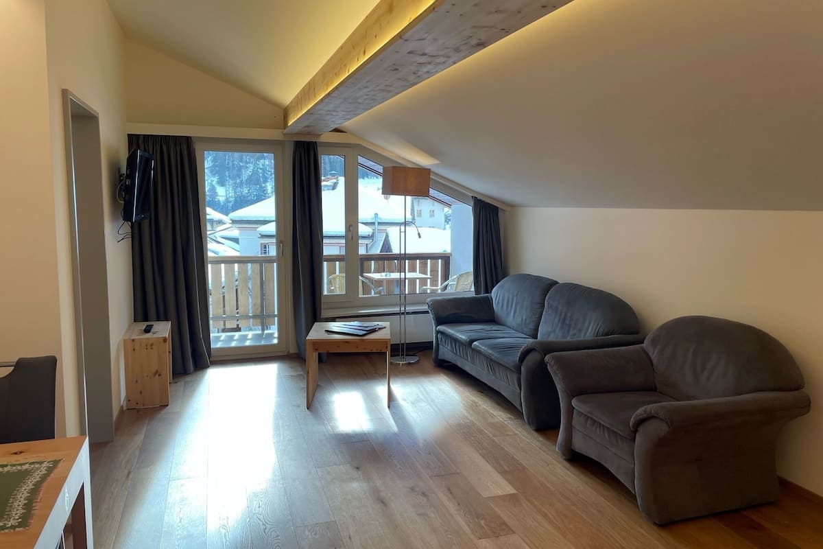 apartment | living area | lcd tv