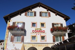Exterior - Hotel Conrad (Scuol)