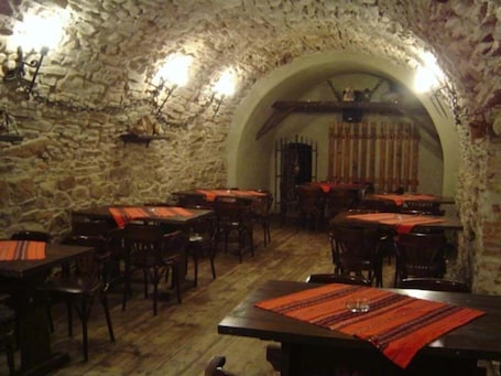 Lokale Küche. Hotel Sighisoara