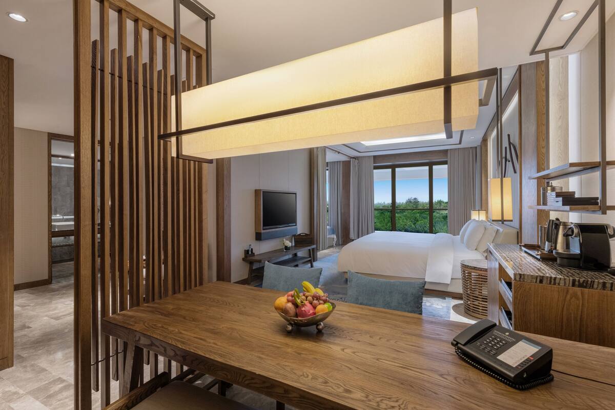 Junior Suite, Multiple Beds, Ocean View (Up to 4 Guests)