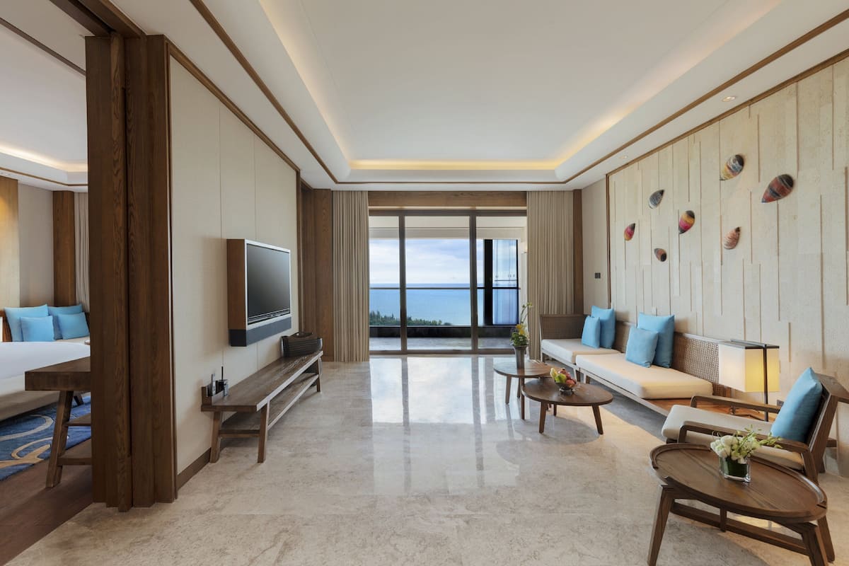 Minibar, in-room safe, desk, blackout curtains