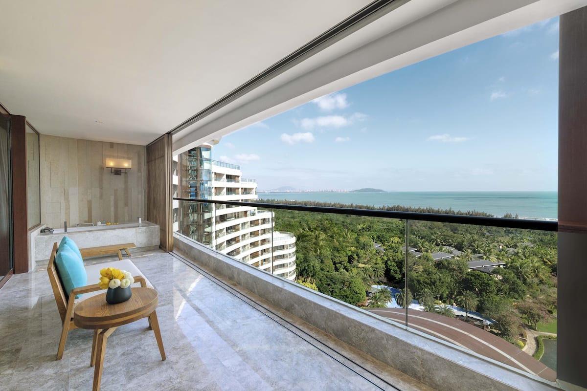 Room amenity