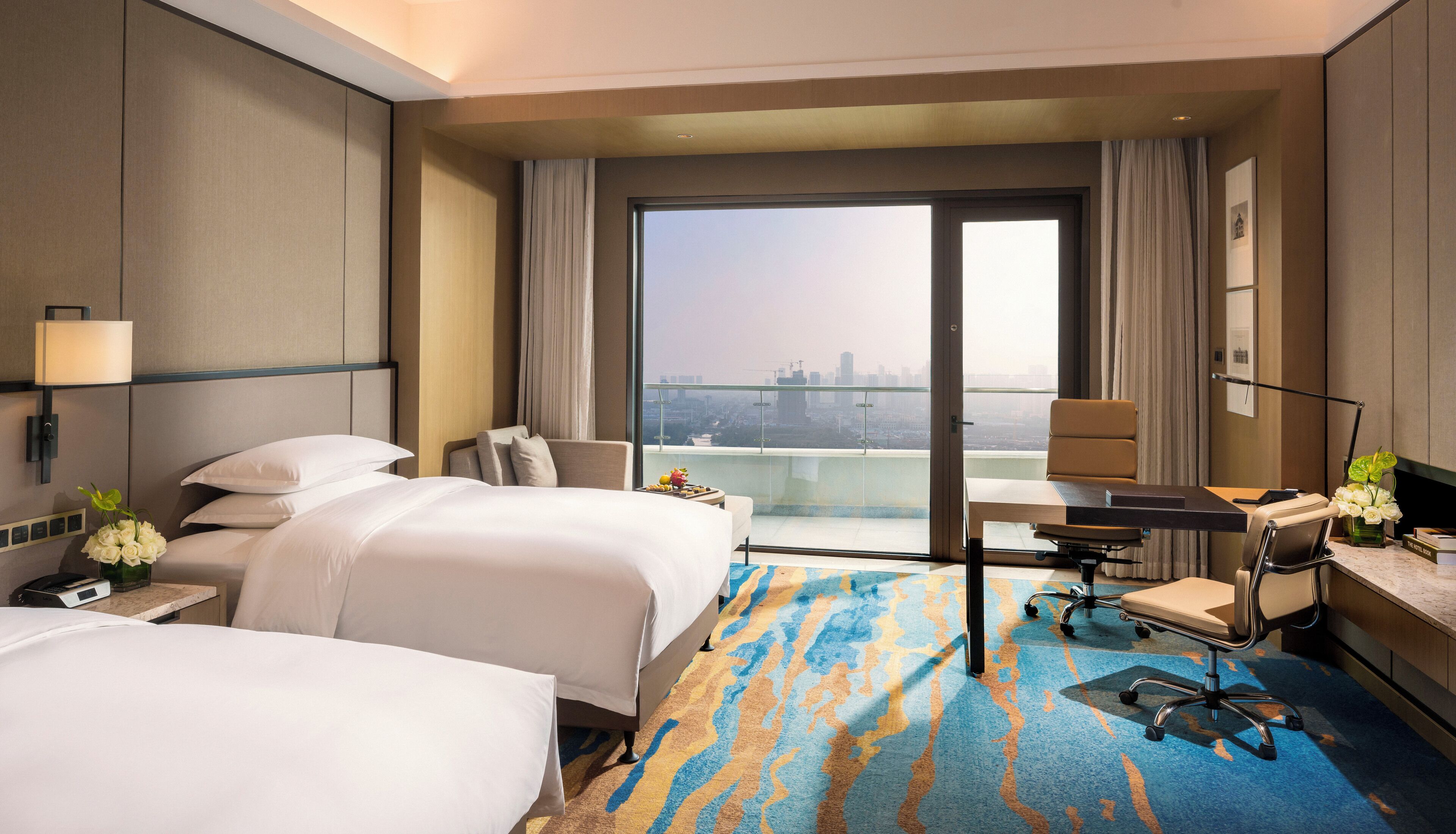 1 bedroom, premium bedding, minibar, in-room safe