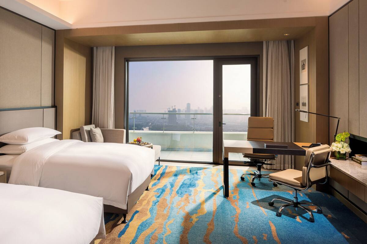 1 Schlafzimmer, hochwertige Bettwaren, Minibar, Zimmersafe