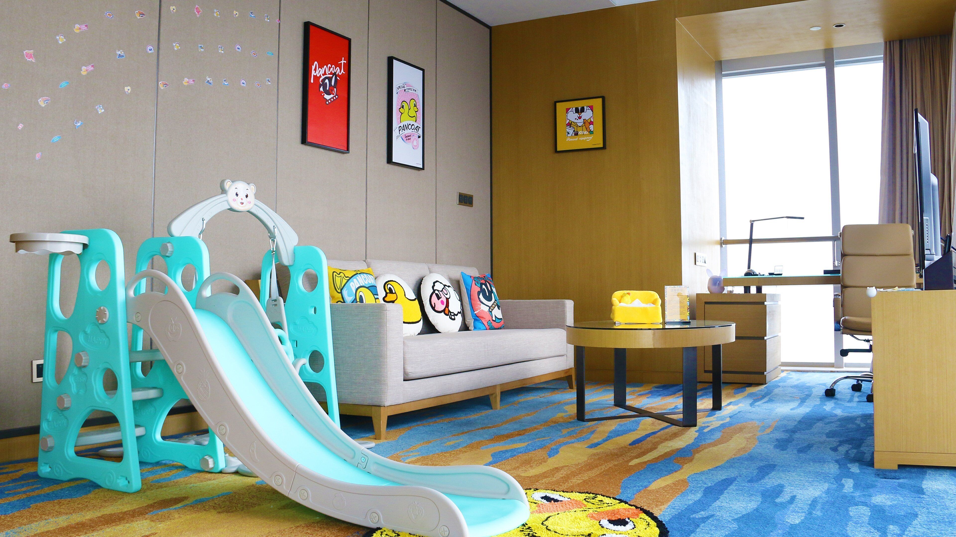 1 bedroom, premium bedding, minibar, in-room safe