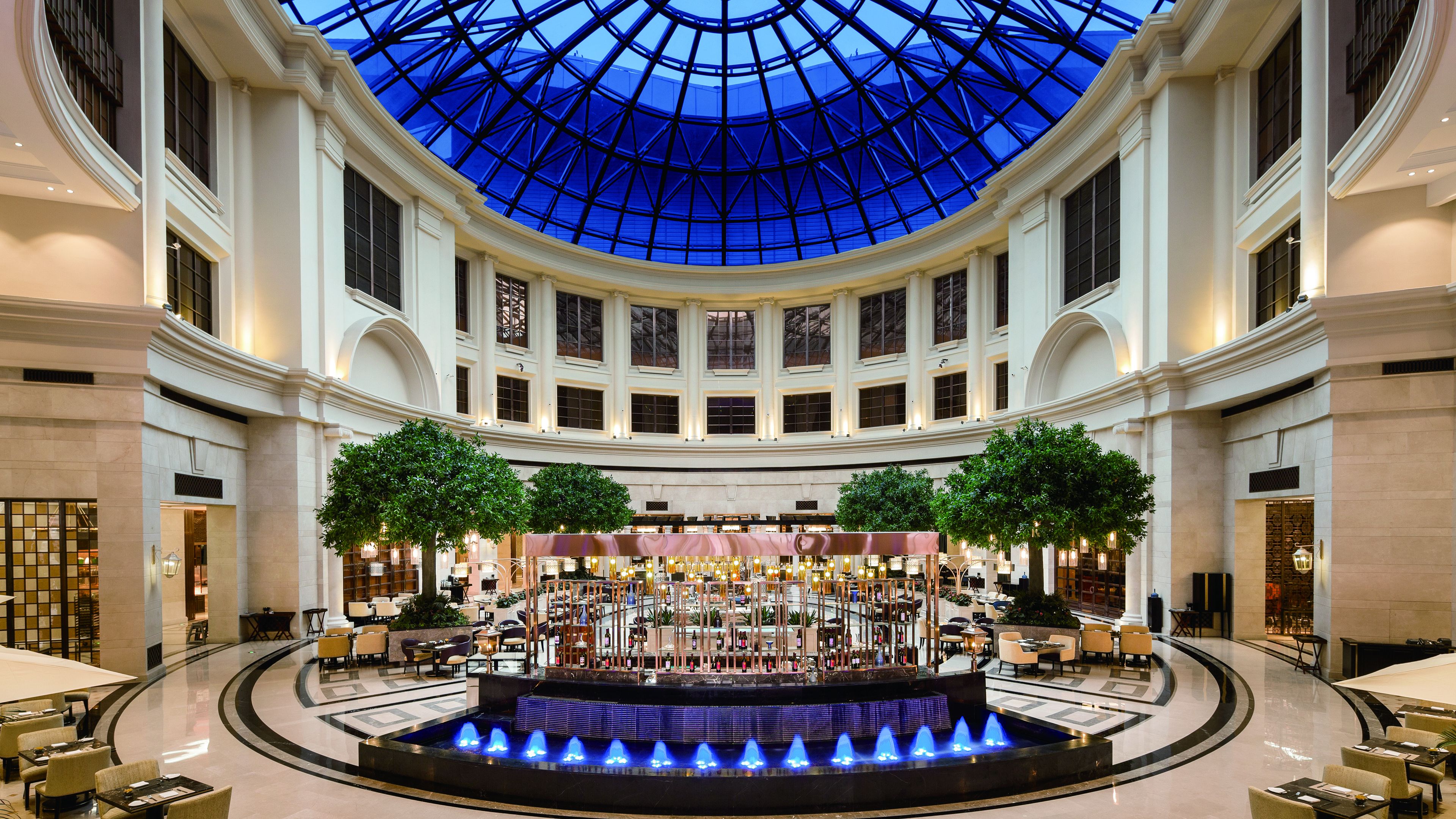 2 restaurants, breakfast, lunch, dinner served; chinese cuisine