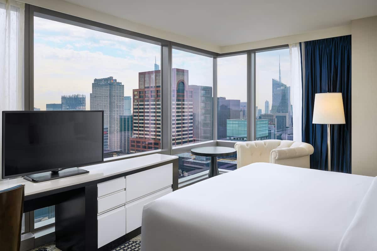 In-room safe, desk, soundproofing, iron/ironing board